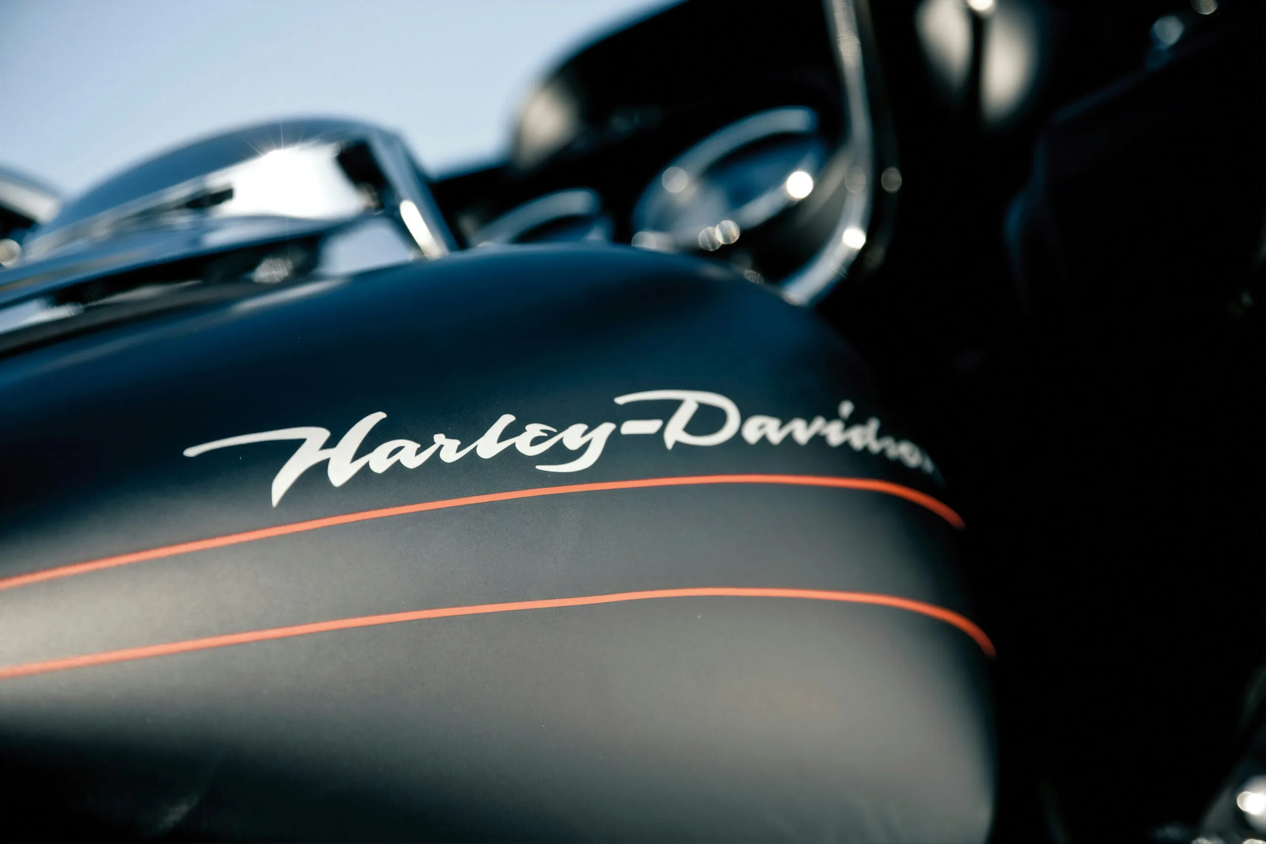 black harley-davidson motorcycle