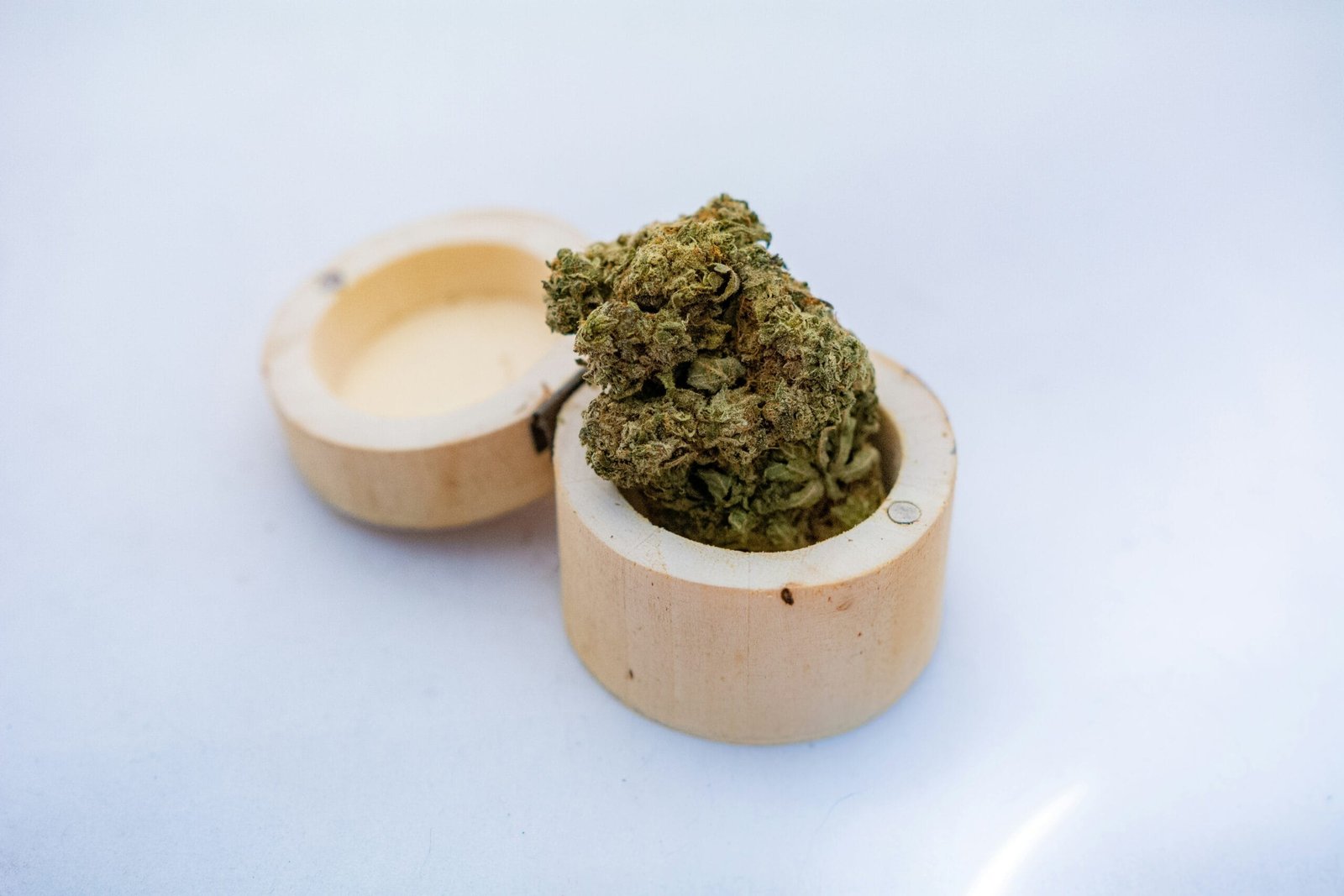 green kush on brown